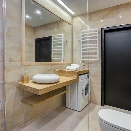 Apartment Diplomat *